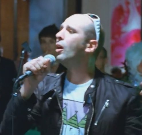 nullaesiste's tweet image. they're hitting the same note