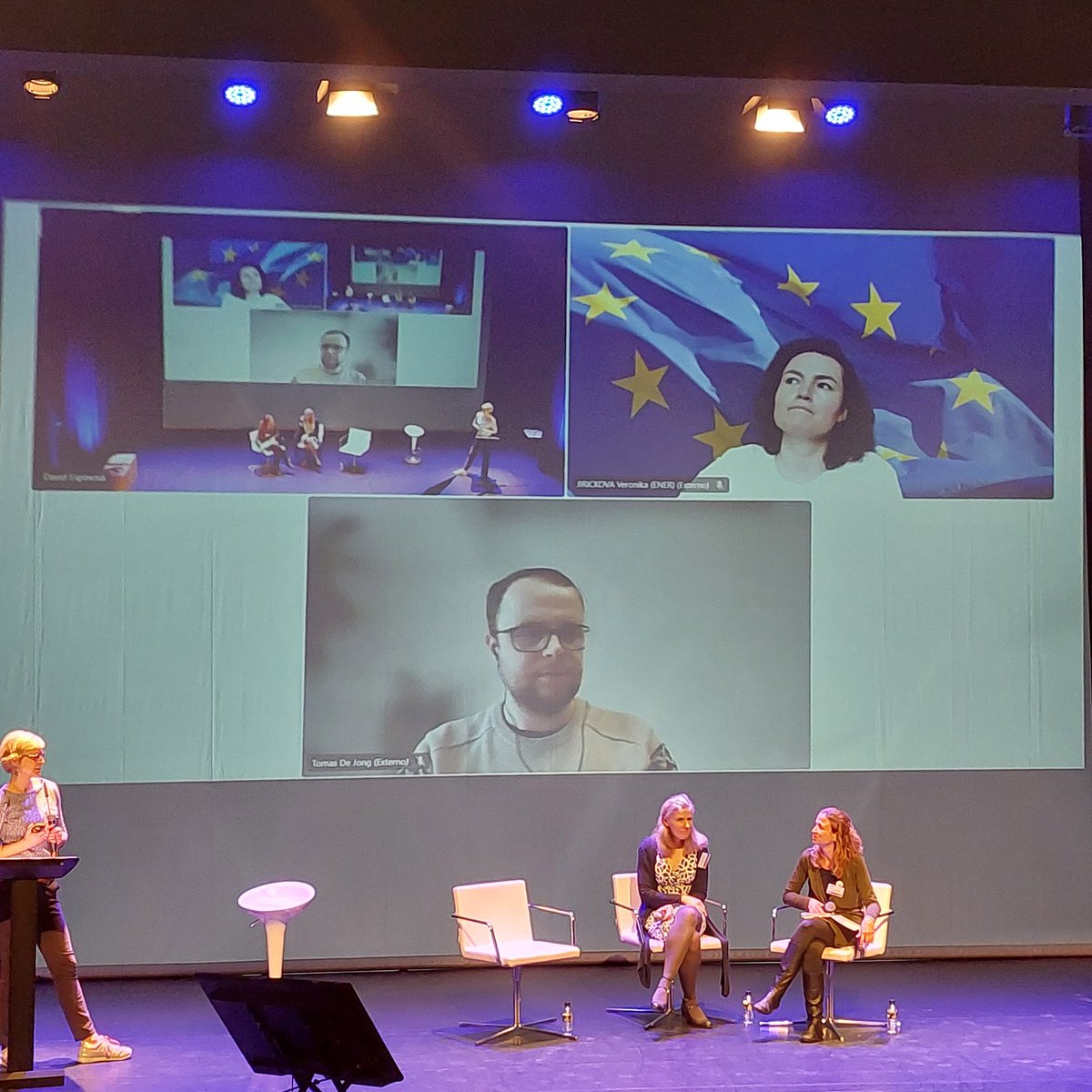 jcdlrh's tweet photo. @wellbasedEU 
explaining a new stage in the fight against energy poverty from the local #Valencia https://t.co/Rfink0aBWx