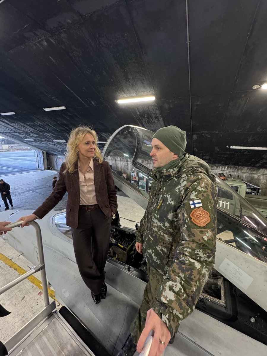 Thank you Finland, for guarding our skies and flying the NATO flag in the Arctic. Had the pleasure of meeting with the capable personnel of the Finnish Air Force yesterday!