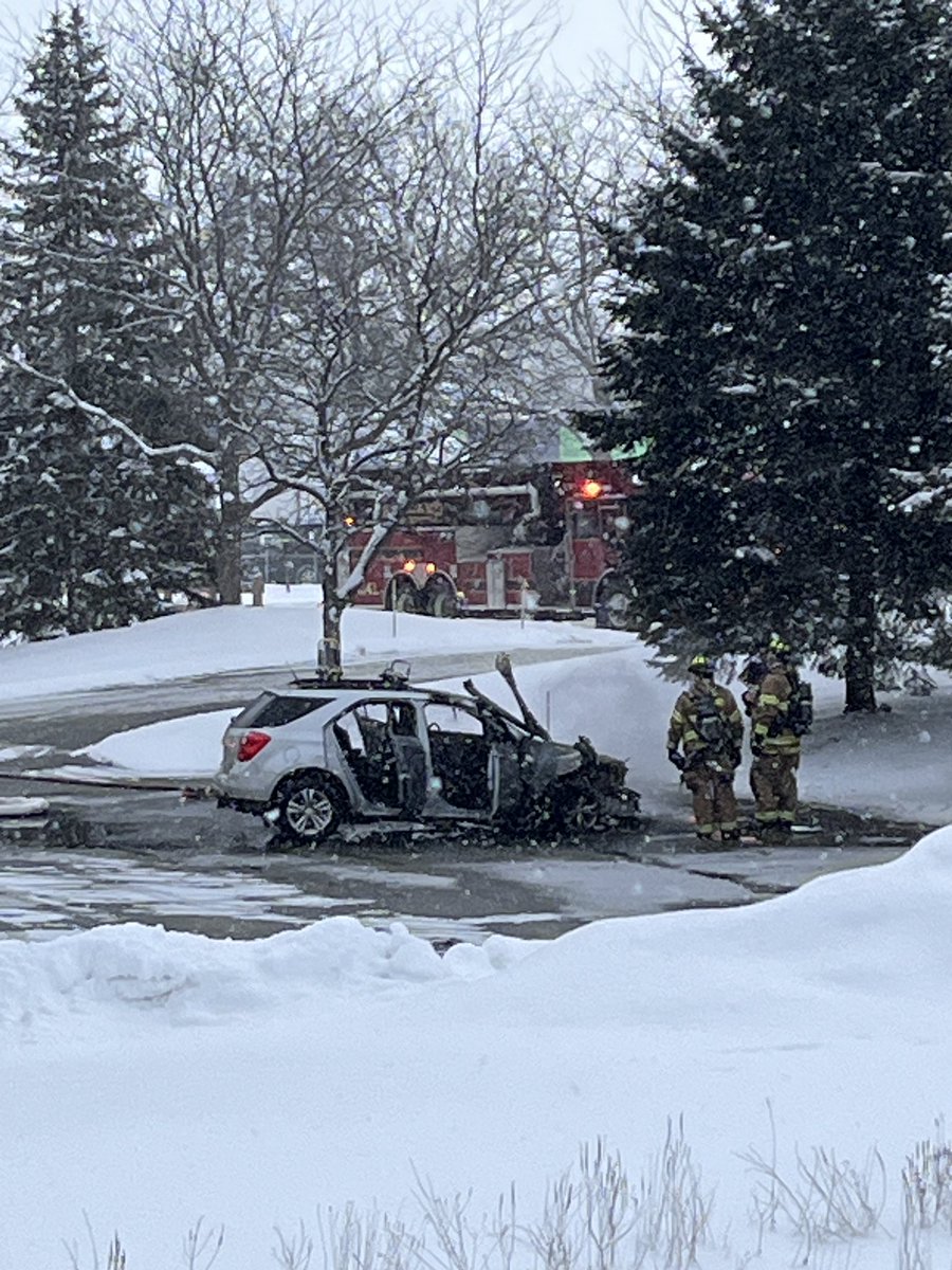 Fire crews responded to a working car fire in the 800 block of E. 40th. Fire was quickly extinguished and there were no injuries. Damage was contained to the vehicle.