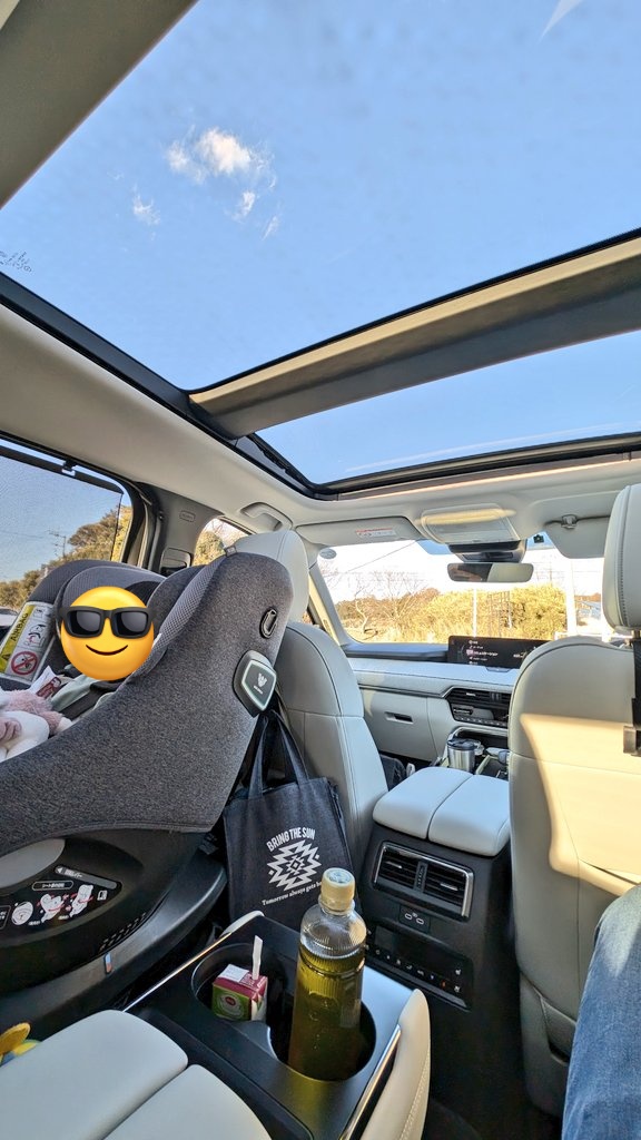 tanica_80's tweet photo. cx-80のモニター試乗最高でした。
400km程走行し駐車時はその大きさにやはり注意が必要でしたが、操縦性や加速は車体のサイズを忘れます。
上質な内装、パノラマルーフもカッコいい。
ハンドルは若干重たい気もしましたが
よく聞くネガ要素は私はあまり気になりませんでした。650万は高いですが（続く https://t.co/v7qUWlGHrz