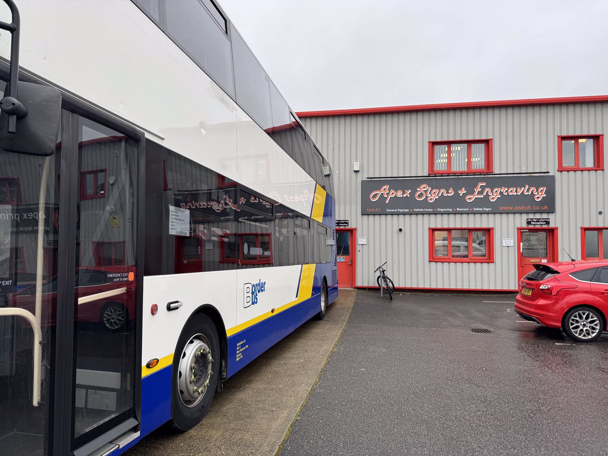 BorderBus tweet media