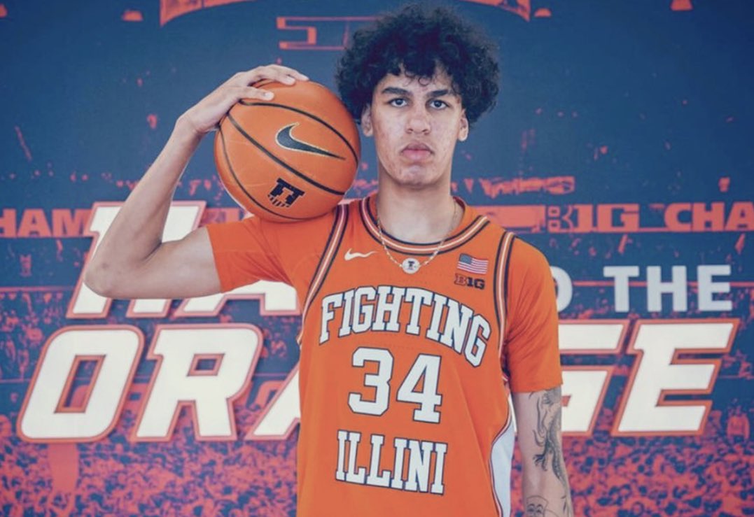JamieShaw5's tweet photo. Illinois freshman Will Riley over his last 6 games…

17.2 points
4.7 rebounds
4.2 assists
1.8 Turnovers
38-75 FG (50.7%)
9-22 3P (40.9%)

Riley has averaged 30.8 minutes and Illinois is 3-3 over their last six. https://t.co/fhDPFOaqOt