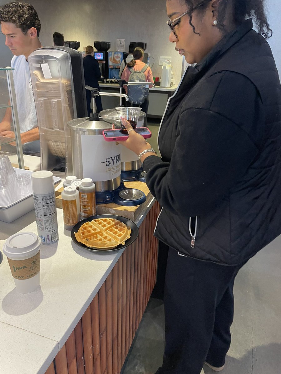 Dickbender37's tweet photo. Get off the damn FaceTime and make your waffle bitch https://t.co/7dLygLIrik