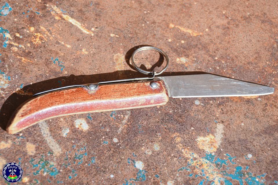suglimanie's tweet photo. La Police Nationale a démantelé un réseau de présumés malfrats, qui s’adonnait à des actes d’agression à main armée et de vol à l’arrachée sur plusieurs artères de Ouagadougou et ses environs.
#Burkina_Faso #Grand_banditisme @PoliceNatBF #Lwili https://t.co/LPW8qNbIV1