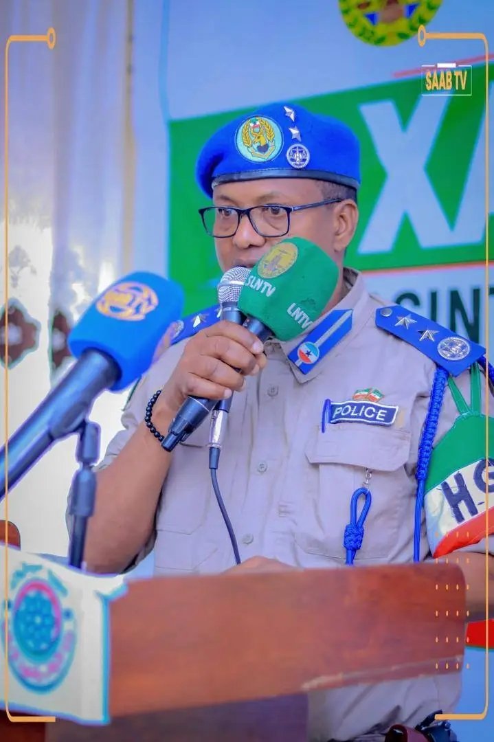 SomalilandMod's tweet image. Wasiirka Wasaaradda Gashaandhiga Jsl  𝙢𝙪𝙙𝙖𝙣𝙚 𝙈𝙖𝙭𝙖𝙢𝙚𝙙 𝙮𝙪𝙪𝙨𝙪𝙛 𝘾𝙖𝙡𝙞 Ayaa Maanta Kaqayb Galay  Nunaasibad balaadh oo Wasaaradda Diinta iyo Awqaaftu ku Shaacinaysay Deeqo Waxbarasho Oo ay Siinayso Ardayda Ciidmada Qaranka.