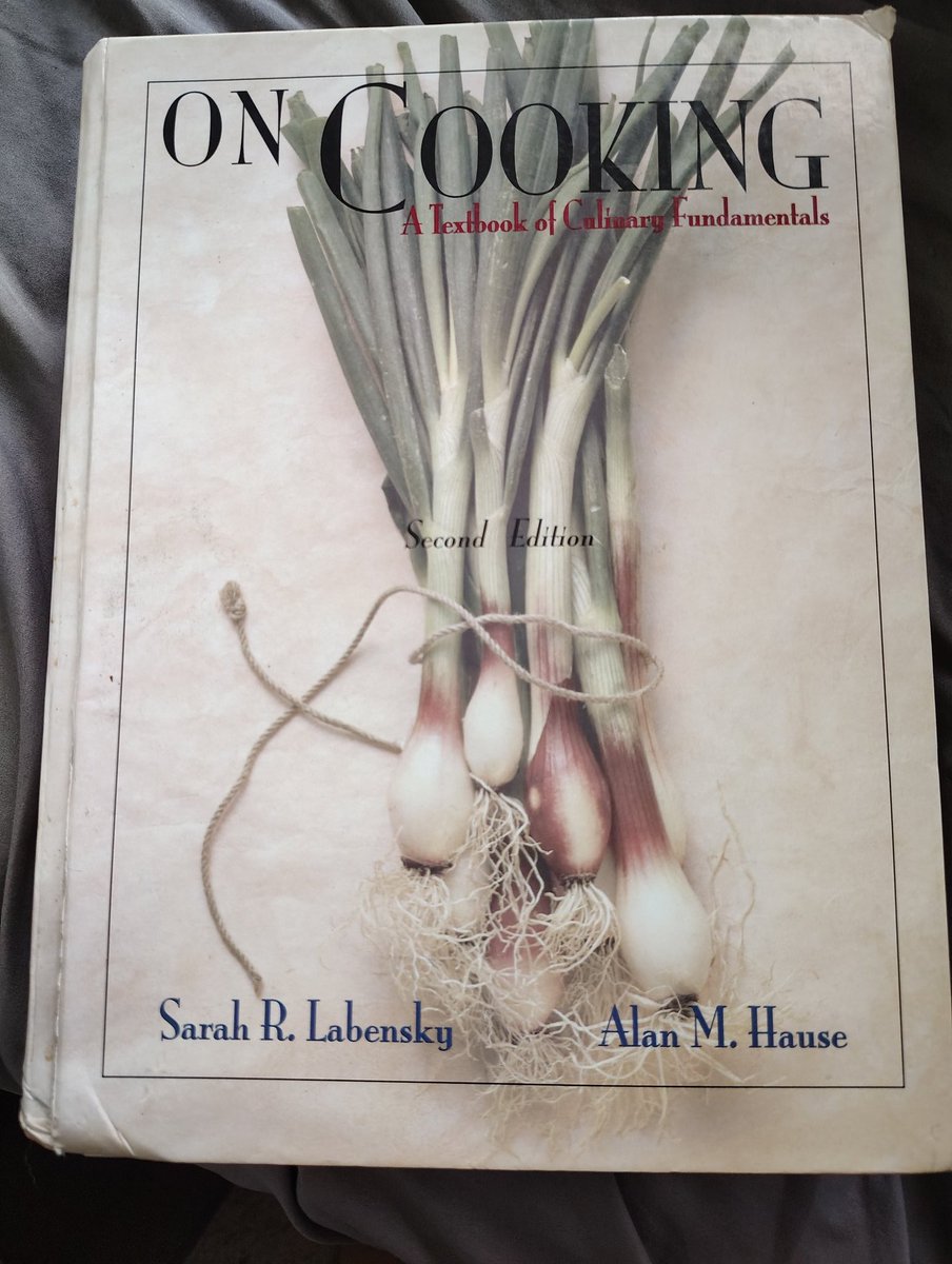 FBA_Empress's tweet photo. I've had this book for YEARS!
It's one of my fav textbooks from culinary school!
The chapter on veggies is over 60 pages alone!๐
#ICooks ๐
๐ฉ๐พโ๐ณ๐ช๐ฅฉ๐ฅฆ https://t.co/kJj1bSigS0