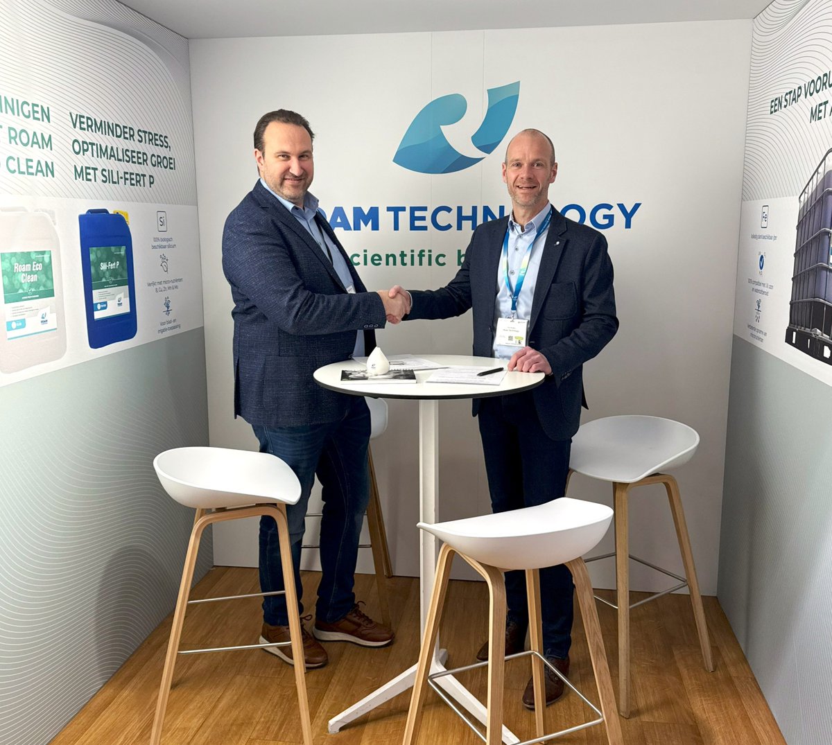 RoamTechnology's tweet image. Yesterday we signed a new agreement with @Prayon_Group, becoming distributor for their solutions in the UK. 
We are very grateful for the good partnership between our companies and look forward to our growing future together.

#RoamTechnology #Prayon #Partnerships