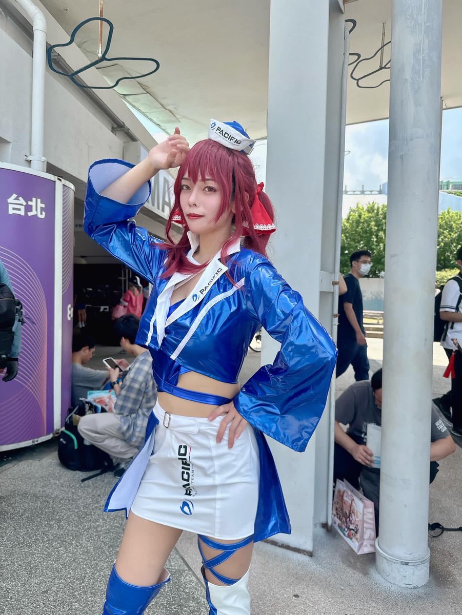 hisayacosplay's tweet photo. 去年的暑假以為這套衣服會很涼爽
結果因為是皮的所以差點中暑
總是學不會教訓
俗稱 反季節戰士
還有好幾套瑪琳還沒拍攝
好期待喔
#寶鐘瑪琳 #HoushouMarine #宝鐘マリン #船長 #RaceQueen
#hololive #Vtuber #ホロライブ #マリンのお宝
#Cosplay #コスプレ #FF43 https://t.co/NSLNZ0VqyW