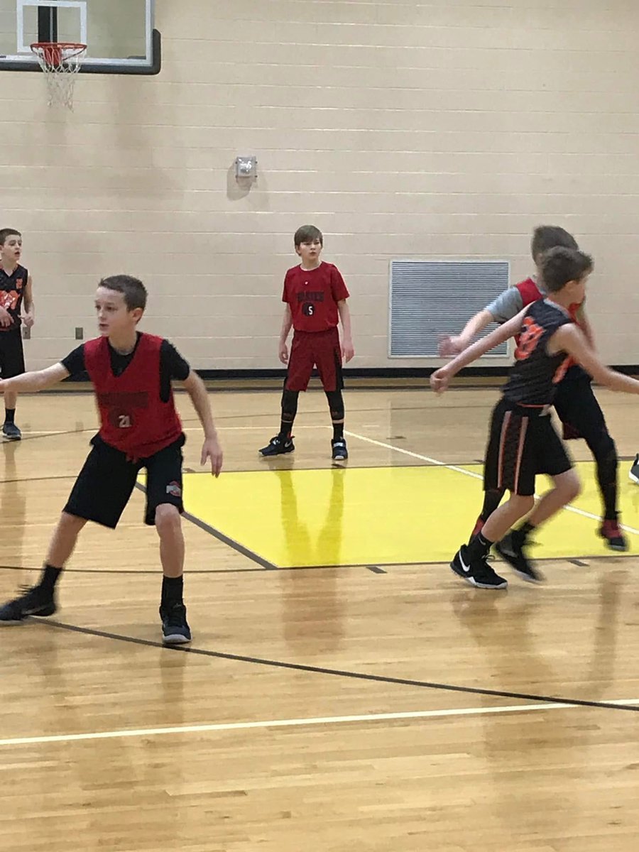 WJourney5's tweet photo. Some things never change #senior #2025senior #highschoolbasketball #collegebasketball #highschoolsenior #basketballgame #basketballplayer #basketballseason #motivation #gameday #throwback #throwbackthursday https://t.co/1cMFq3IrYf