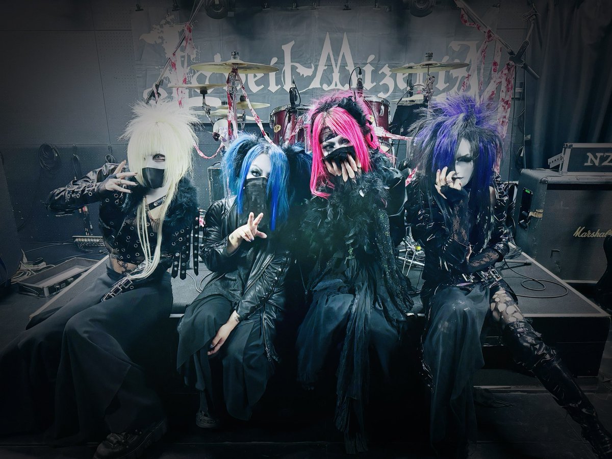 Zeke Deux / La'veil MizeriA ☪ 渚月 (@NAZUKI_OFFICIAL) / X