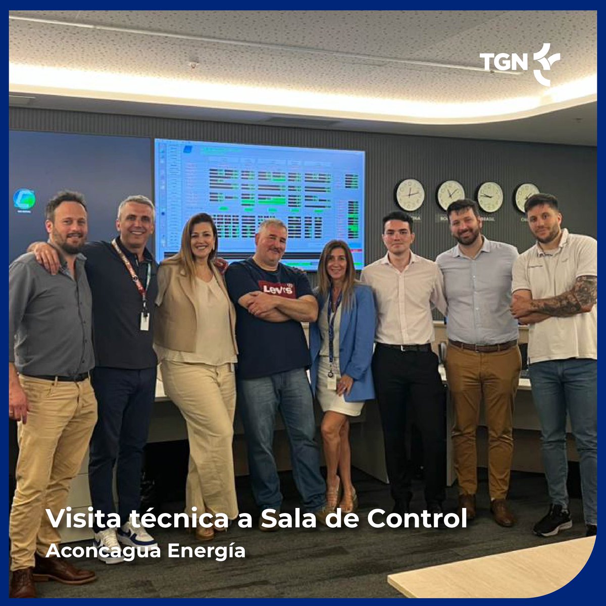 TGNGas's tweet image. El equipo de Transporte y Servicios al Cliente recibió a representantes de la empresa Aconcagua Energía. Tuvieron la oportunidad de conocer nuestra Sala de Control desde donde manejamos la operatoria del sistema de gasoductos.

#SabemosDeQuéSeTrata #SalaDeControlTGN