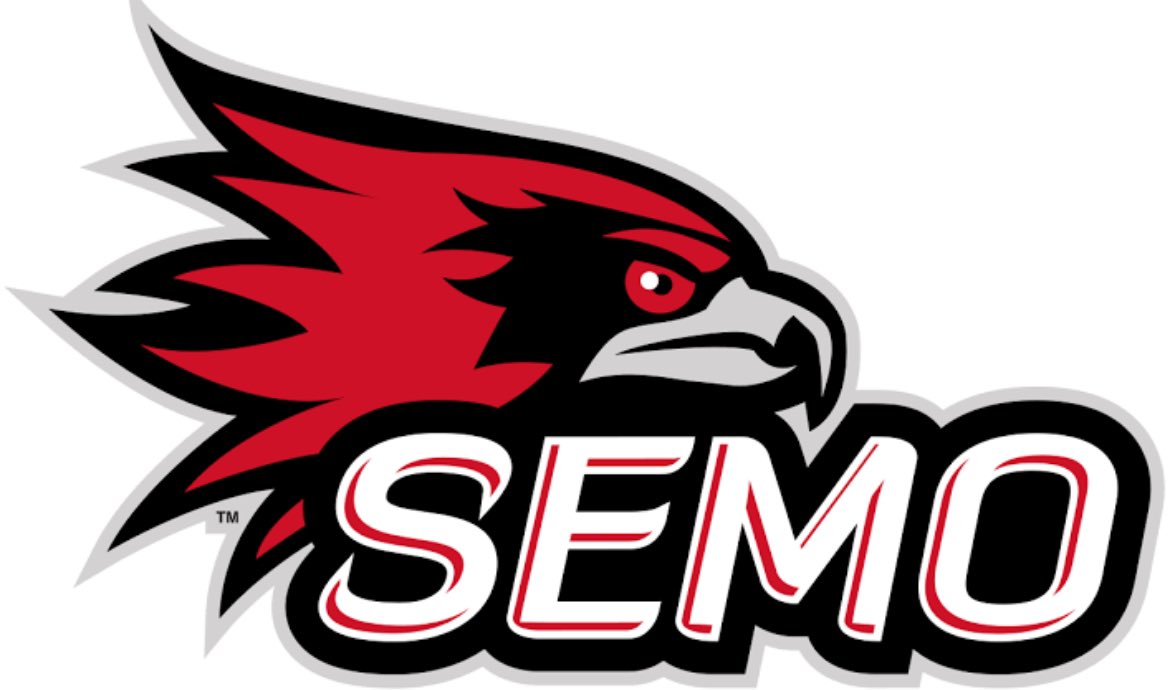 DantedatDixon's tweet photo. After a great conversation with @lolar70 I am honored to announce my first division 1 offer from @SEMOfootball 
@CoachAndySims @PHTrojansFB https://t.co/Wca3GSv4UN