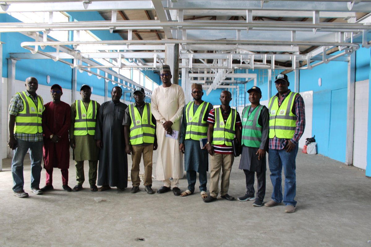Kadunalpres's tweet photo. 🚧 Kawo Abattoir Rehab 80% Complete! 
Key progress:
✔️ Lighting, fans, doors &amp; windows – Done
✔️ Borehole &amp; water supply – Functional 💧
✔️ Solar cold room – Ready ❄️
✔️ Waste collection – Done
Thanks to Kaduna State Govt &amp; LPRES for driving this! 
#KadunaState #WorldBank #LPRES https://t.co/YwXVyOda7r