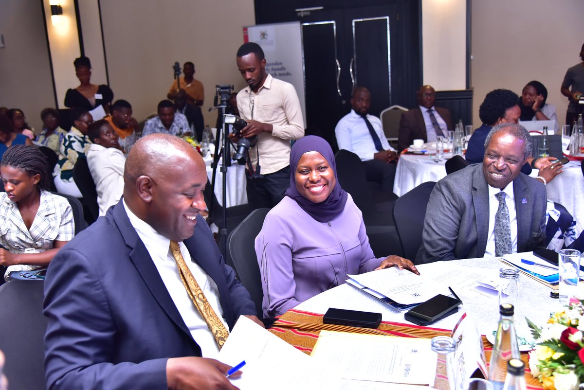 Today, the Minister of ICT and National Guidance, Hon. Dr. <a href="/CHRISBARYOMUNS1/">DR. CHRIS BARYOMUNSI</a>, alongside the Permanent Secretary <a href="/azawedde/">Aminah Zawedde</a>, officially launched the Uganda Business Process Outsourcing (BPO) Policy and Publicity Campaign at Mestil Hotel, Kampala. This policy aims to guide BPO