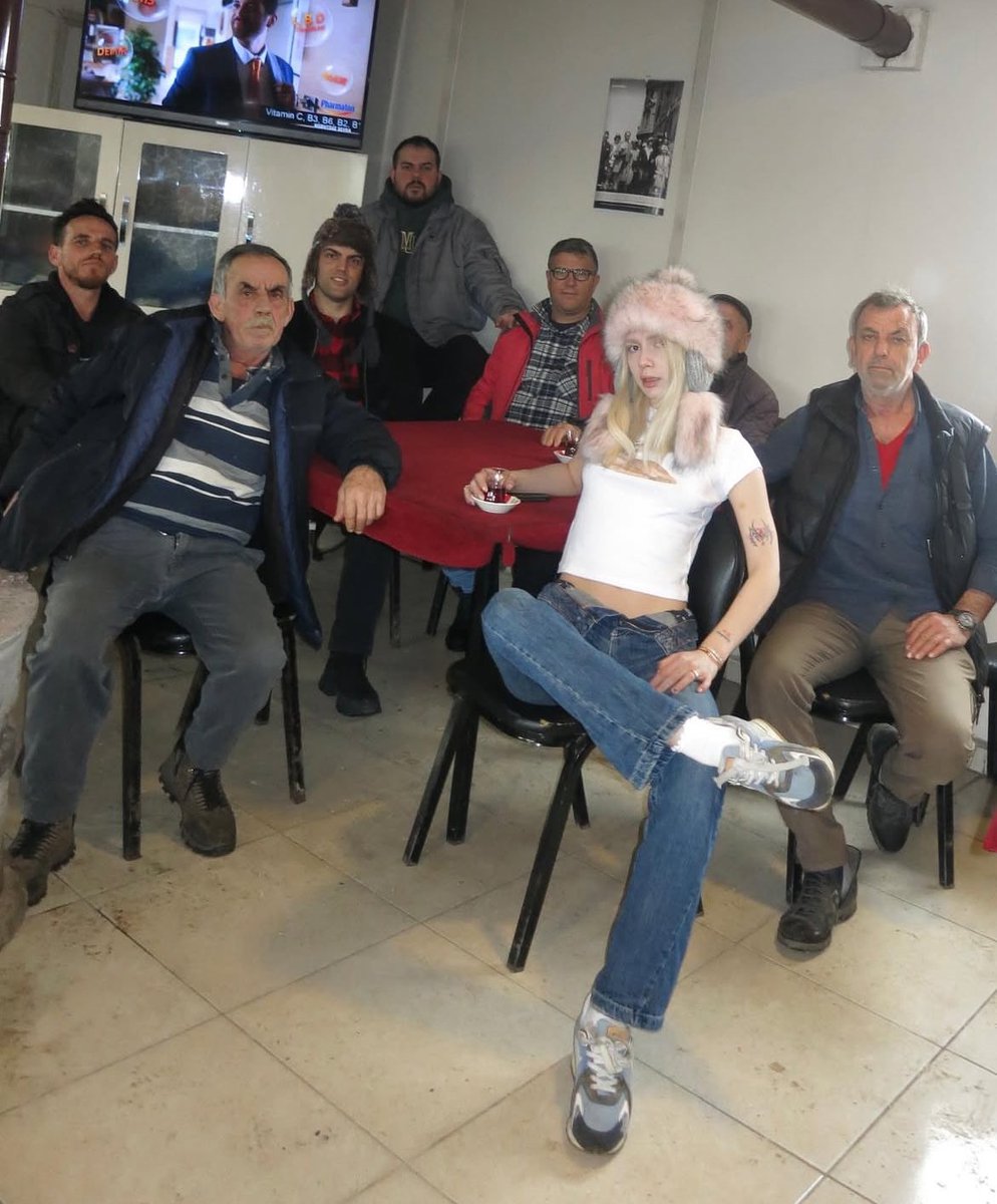 tivitirbocegii's tweet photo. memlekete dönerken doğu firmasından bilet alınca biz https://t.co/P53Thyf6De