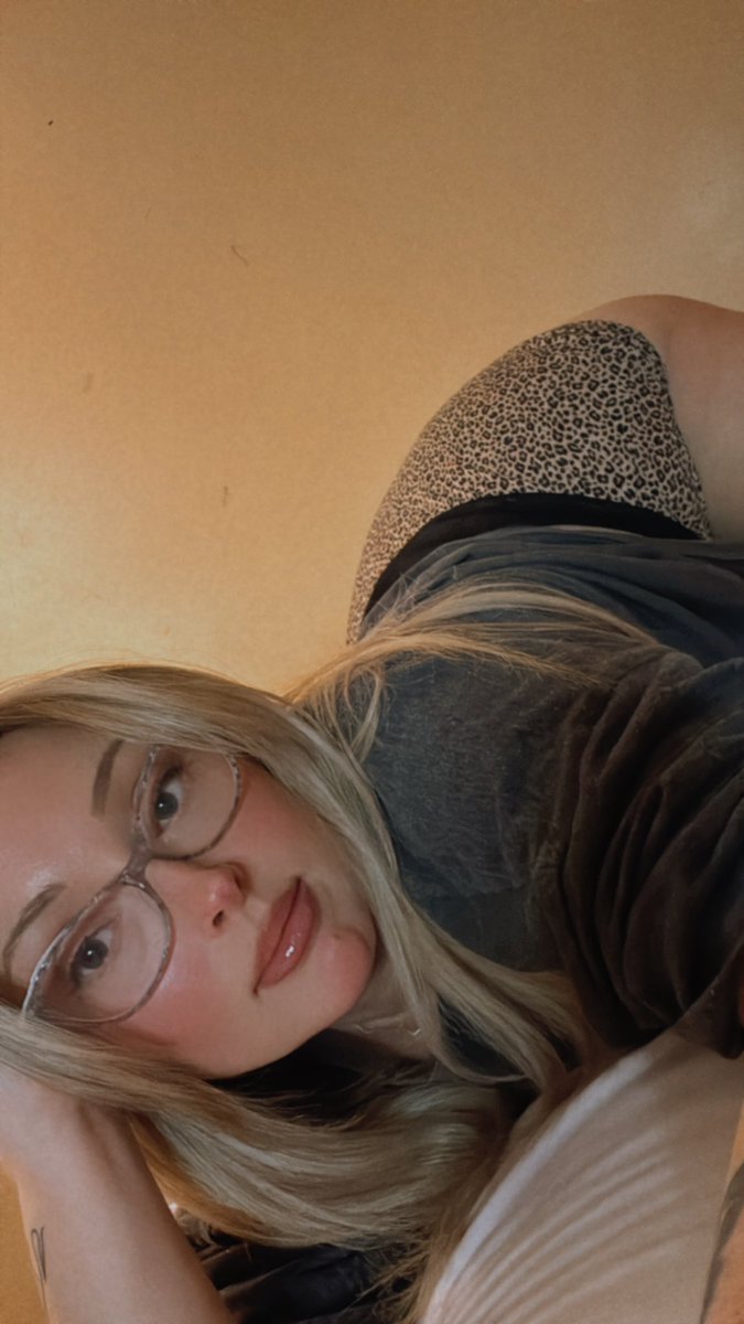 knama's tweet photo. https://t.co/sj8ys5m4Jr #bigboobs #bigbooty #DonaldTrump #ElonMusk #bitcoin #onlyfans #hotgirls #OF https://t.co/Urw2k4ho9a