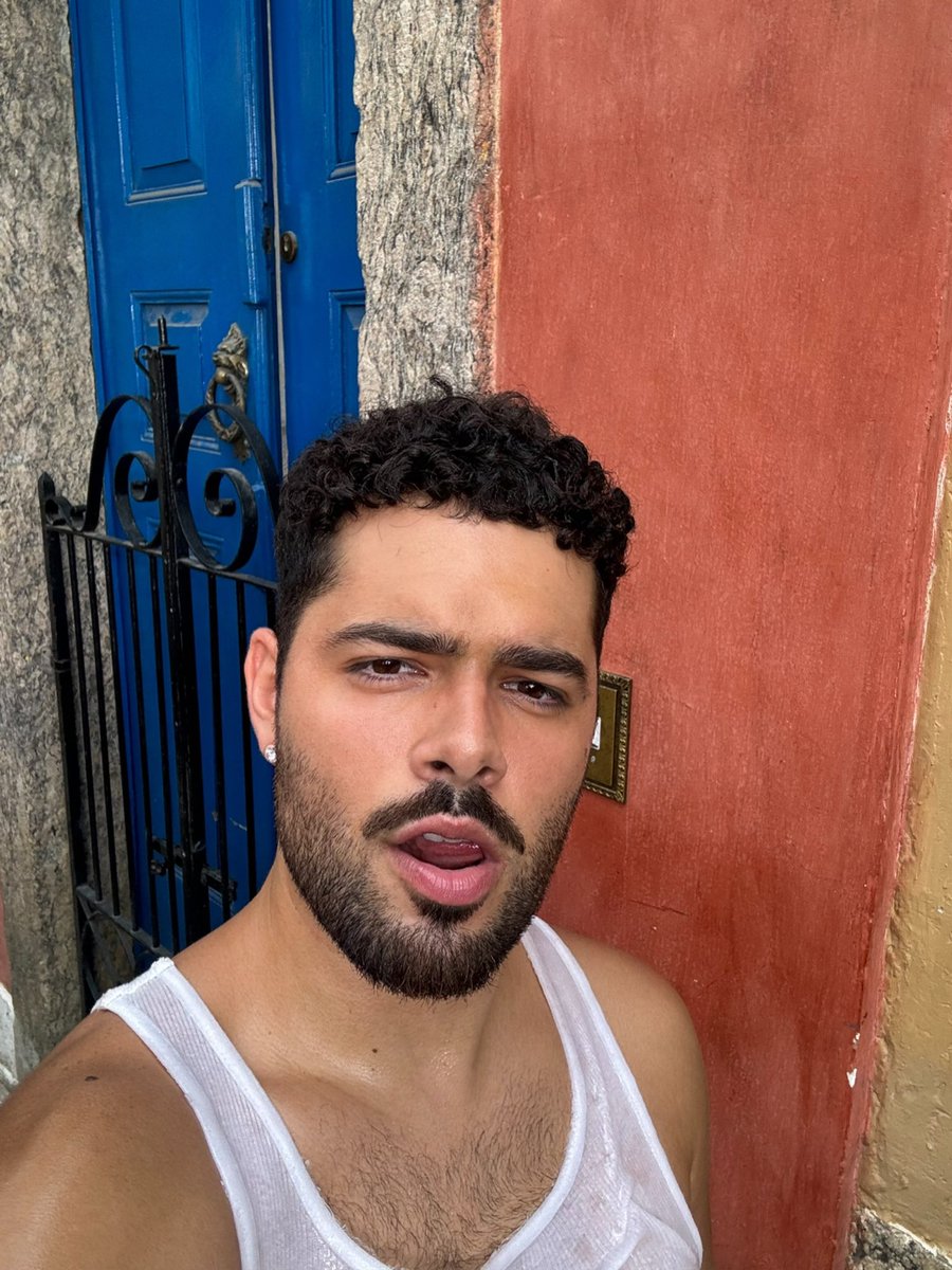 DjPedroSampaio's tweet photo. sensualiza ai gostosa 🔥 https://t.co/362aEPcdxv