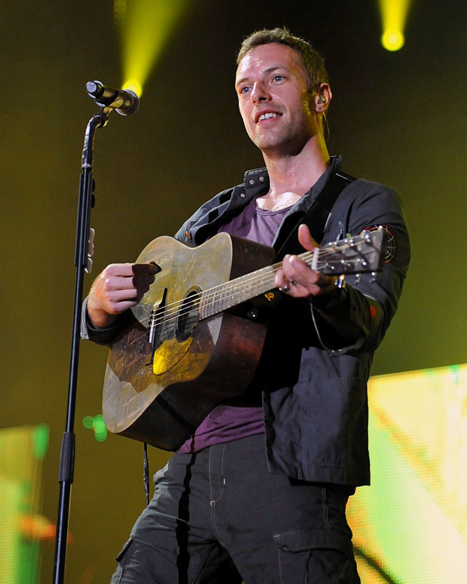 rockimpark_com's tweet photo. 𝟐𝟎𝟏𝟏 stand ganz im Zeichen von Viva La Vida. Bei strahlendem Sonnenschein rockten Coldplay, Kings of Leon, System Of A Down und viele weitere Acts das Zeppelinfeld 🤘
#RIP2011 #RIP2025 #throwback #tbt
Credits: Helmut Ölschlegel https://t.co/cCfmzbaPMd