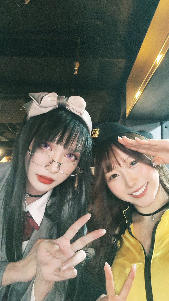 裸女派对8
白ノ茶小姐姐@shironocha
好清纯的脸颜值超高
可惜时间不够了没有跟她一起拍涩涩的内容

#裸女派对 #伪娘 #男の娘 #cd https://t.co/e9EtCh921w