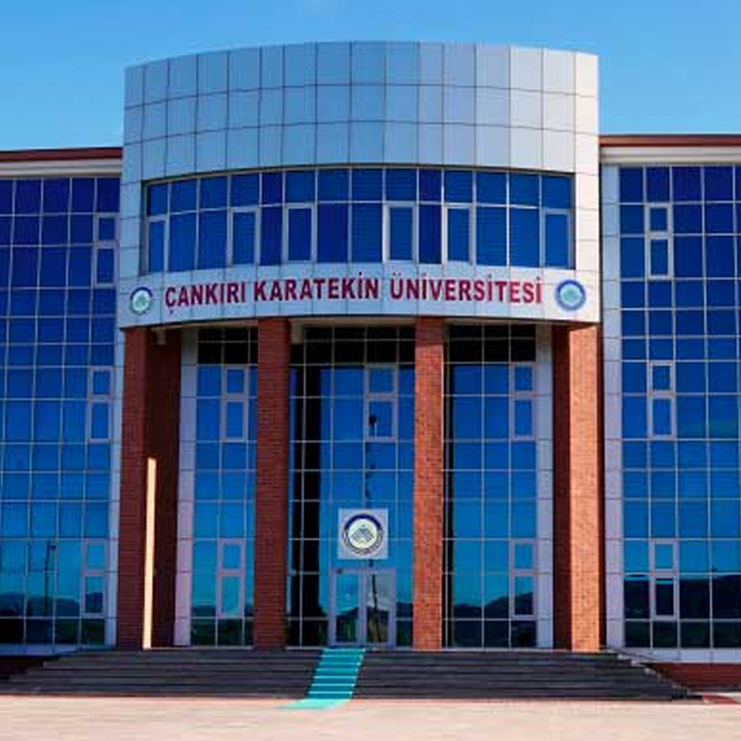 ÇANKIRI KARATEKİN ÜNİVERSİTESİ REKTÖRÜ HUKUKA UYMALI, ÜYELERİMİZE YÖNELİK MOBBİNGDEN VAZGEÇMELİDİR

Çankırı Karatekin Üniversitesi yönetimini, idari personelin üniversiteler arası yer değişikliği talebini gündeme taşıyan basın açıklamamıza katılan üyelerimize yönelik