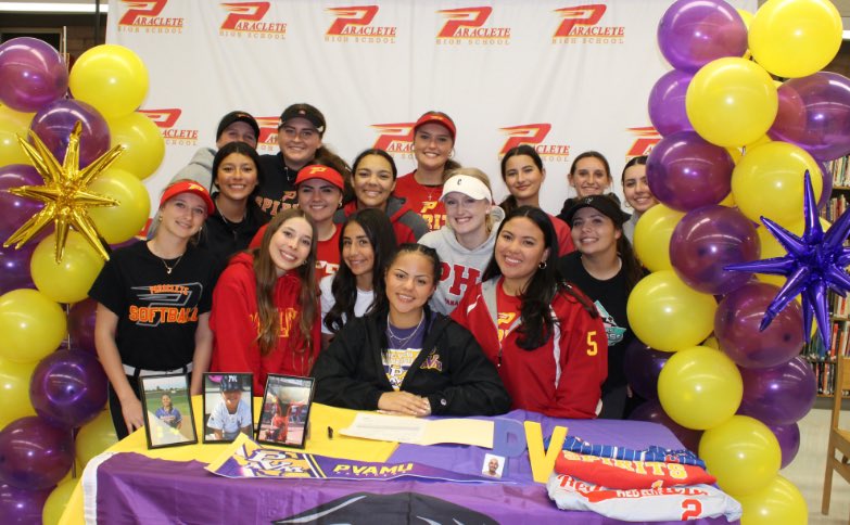 katelynyoung02's tweet photo. A lady panther💛💜🐾 @CoachVLB @pvamusoftball @CoachBandin https://t.co/qZKnGdieGr
