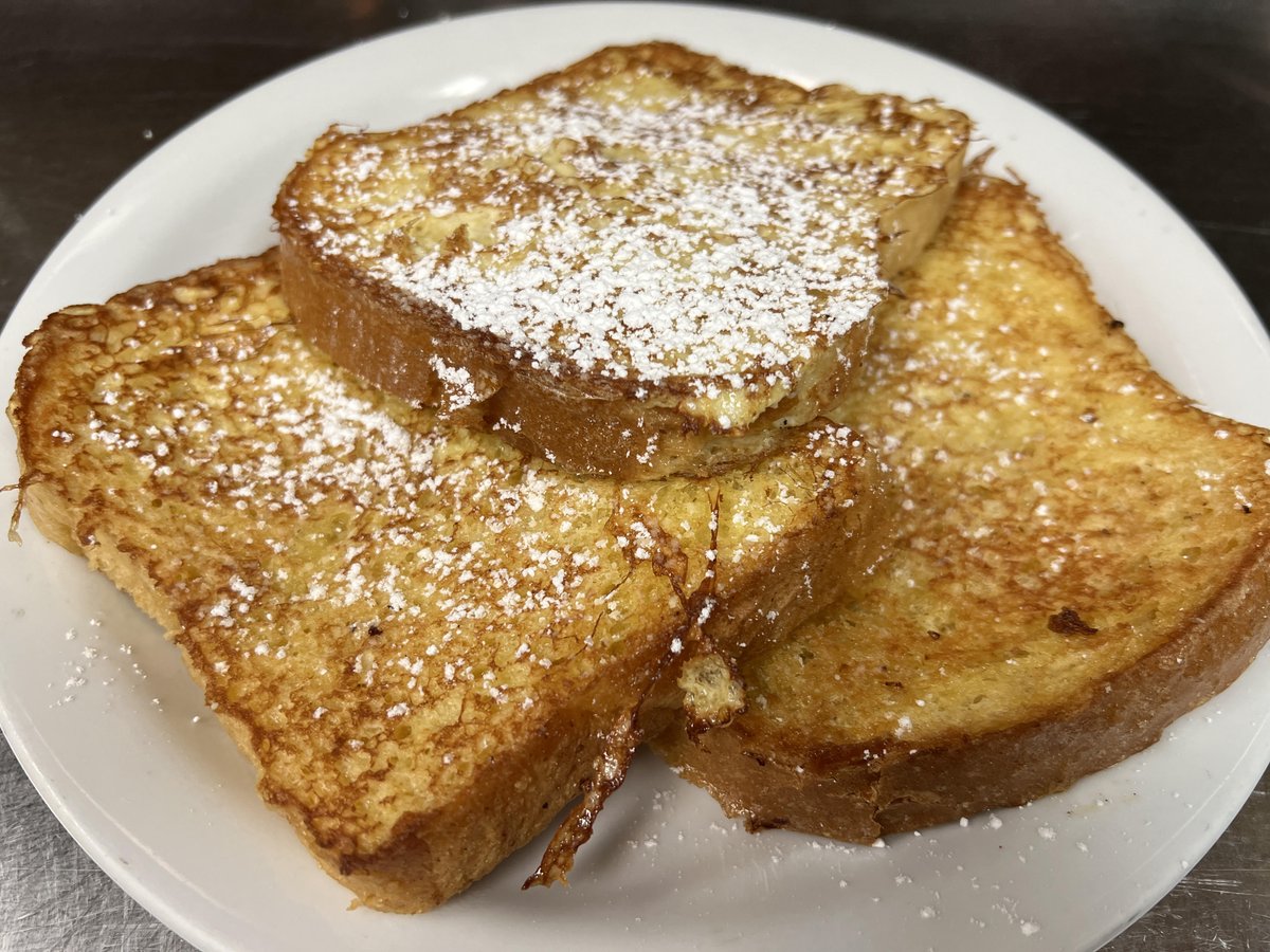 JakesEatery's tweet image. Today is #NationalFrenchToastDay!  Celebrate with a delicious stack of our Jake's Eatery French Toast made with rich Challah bread and sprinkled with powdered sugar.  #frenchtoast #challahbread #challahbreadfrenchtoast #newtownpa #jakeseatery #breakfast #buckscountypa #richboropa