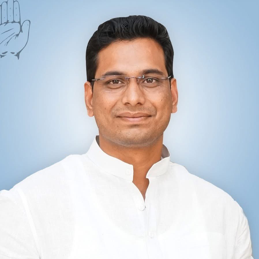 Congratulations to <a href="/Devendra_1925/">Devendra Yadav</a> bhai on getting bail from supreme court. Your fight against the government machinery is exemplary for youth and upcoming politicians.