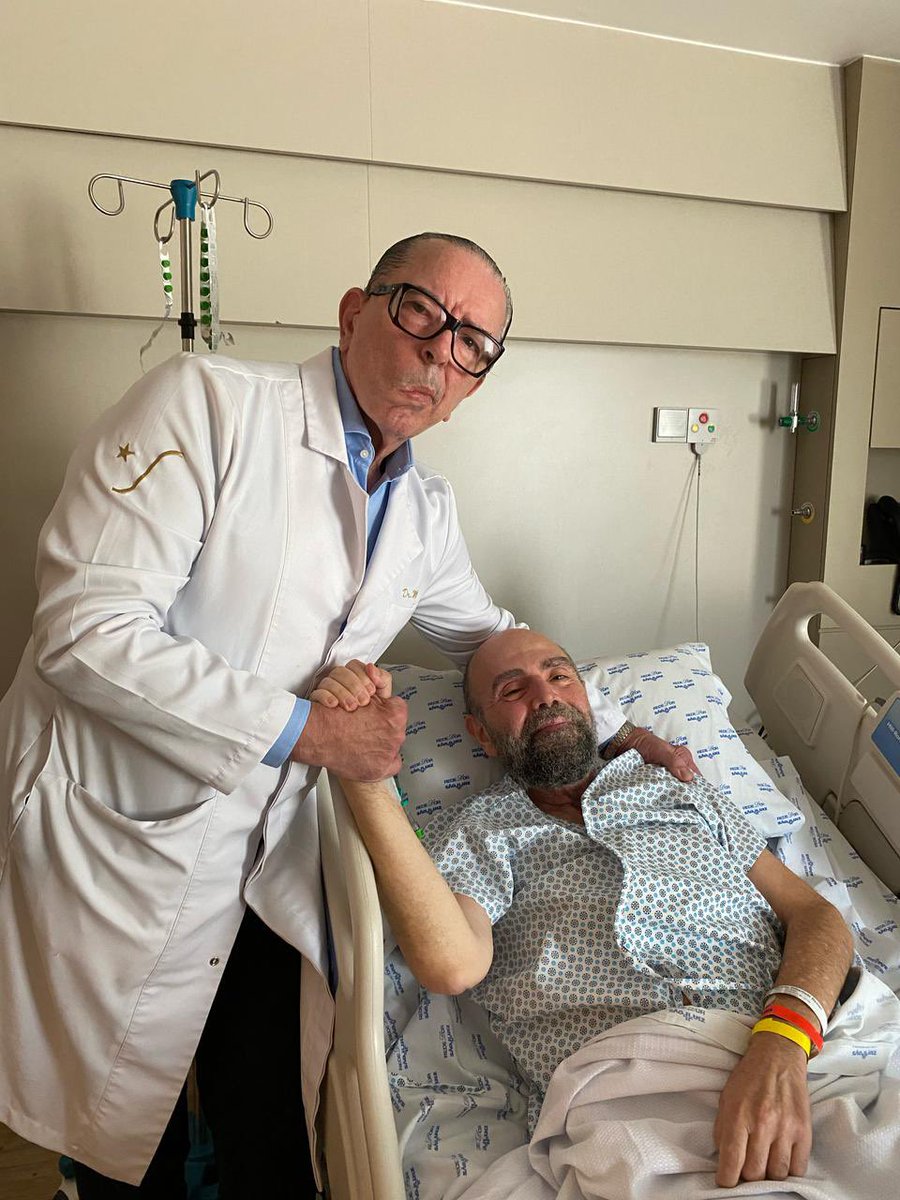 cacarosset's tweet photo. Sob os cuidados preciosos do extraordinário Dr Macedo @oficialdrmacedo . Já me recuperando da cirurgia de diverticulite. https://t.co/MQ5V10R64f