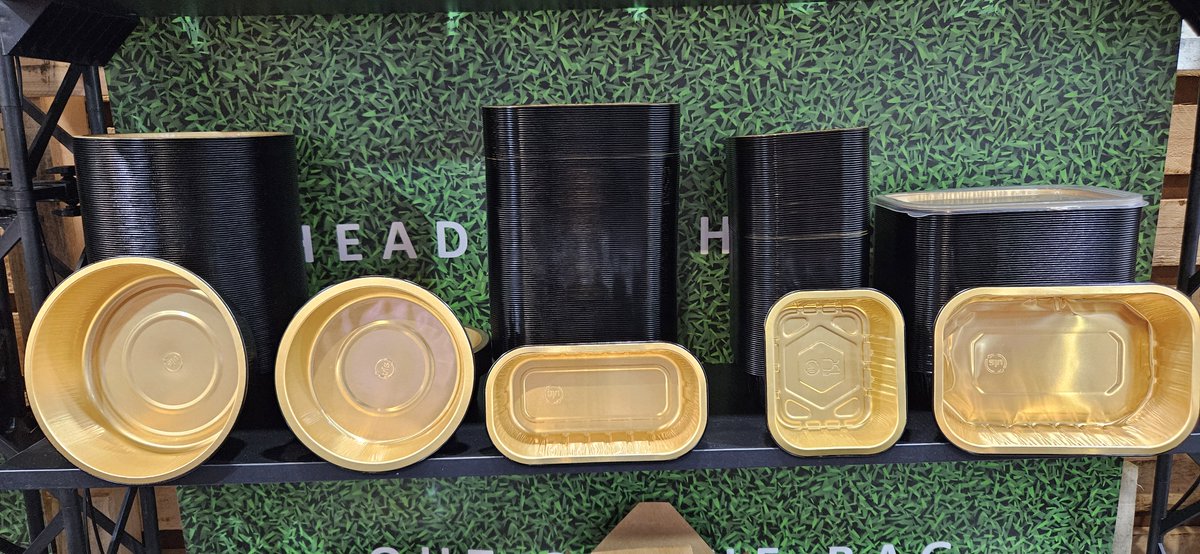 VersatilePackag's tweet image. Introducing the Eclipse Range: an exclusive collection of black and gold lacquered aluminum foil containers, offered with either a clip-on lid or a top-sealed option. These containers are designed for versatility, suitable for both microwave and oven use.