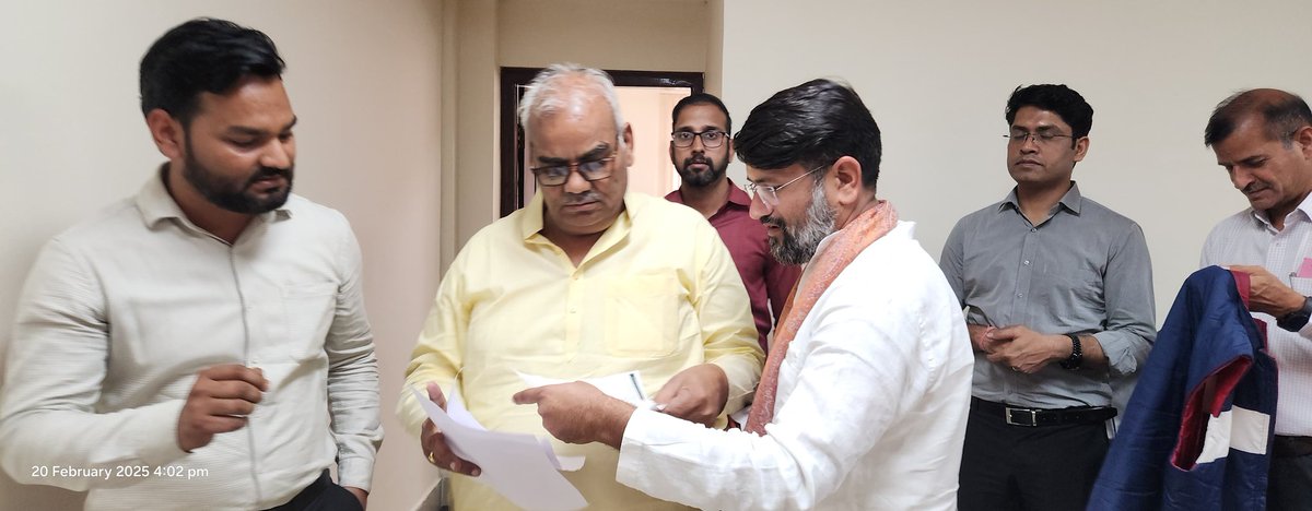 राघव पाठक (@pathakbci) on Twitter photo युवा भाजपा नेता और संघर्ष का दूसरा नाम <a href="/TheUpenYadav/">Upen Yadav (मोदी का परिवार)</a> उपेन यादव भाई साहब ने सदैव ही कंप्यूटर अनुदेशको का साथ दिया है, युवा नेता ही युवाओं की पीड़ा को समझते है, वह जानते है कि आज कंप्यूटर का युग है इसलिए कंप्यूटर अनुदेशको की समस्या को जल्द ही दूर करवाने के लिए प्रयास भी कर रहे है। युवा भाजपा नेता और संघर्ष का दूसरा नाम <a href="/TheUpenYadav/">Upen Yadav (मोदी का परिवार)</a> उपेन यादव भाई साहब ने सदैव ही कंप्यूटर अनुदेशको का साथ दिया है, युवा नेता ही युवाओं की पीड़ा को समझते है, वह जानते है कि आज कंप्यूटर का युग है इसलिए कंप्यूटर अनुदेशको की समस्या को जल्द ही दूर करवाने के लिए प्रयास भी कर रहे है।