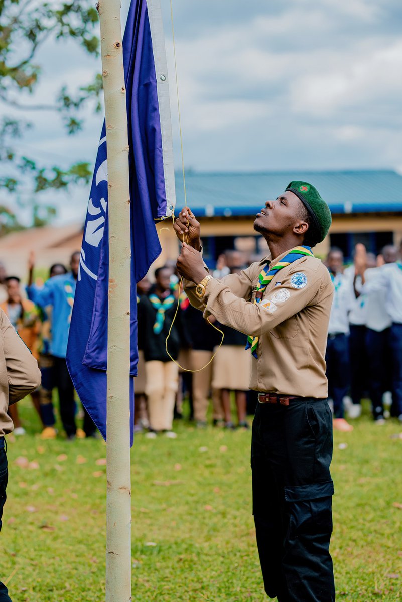 These frames speak volumes⚜️🇷🇼
Shared commitment to our nation and the Scouting movement. 
We serve together.
#ScoutWeek2025