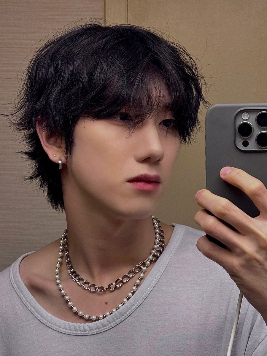 🎂 Happy birthday to DY (JUST B, former 1THE9)! 

#HAPPY_DY_DAY <a href="/JUSTB_Official/">JUSTB Official</a>
