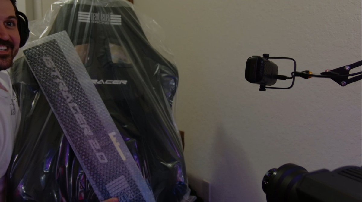 JakeWellsRacing's tweet photo. It has arrived! @nextlvlracing the GT Racer 2.0! Been using the NLR 2.0 wheel stand for 2.5 years and now I'm finally in a rig! Huge difference! No more office chair. If you want to get your new NLR Rig use my link https://t.co/fbjitodngp and code JWRACING25 at check out! https://t.co/0k4iYNQvpl