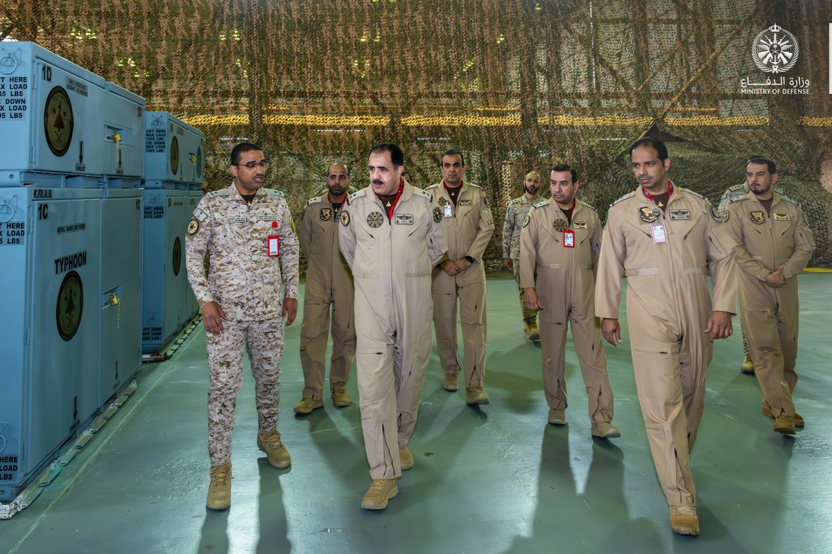 modgovksa's tweet photo. #القوات_الجوية تشارك في تمرينَي «العلم الأحمر» و«العلم الأخضر» اللذين سيُنفذان في قاعدة نلس الجوية بالولايات المتحدة الأمريكية، ونائب قائد القوات الجوية يقف على استعدادات وجاهزية المجموعة المشاركة.

https://t.co/hHiHyfeNUG https://t.co/rXSUfWC02r