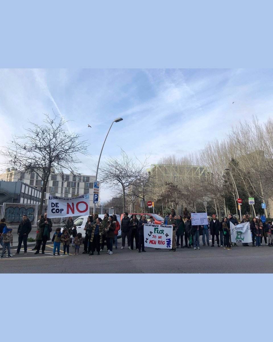jorgerodcod's tweet photo. 🆘 Salvem la Flor de Maig!      
📷La substitució de la meitat de la plantilla posa en perill el projecte pedagògic de l’escola pública La Flor de Maig!
@educaciocat 
#salvemlaflordemaig
@afalaflordemaig
@affac_cat 
@consorciedubcn 
@NowPobleNou 
@eixpereiv 
#Poblenou https://t.co/DztNXVh7rf