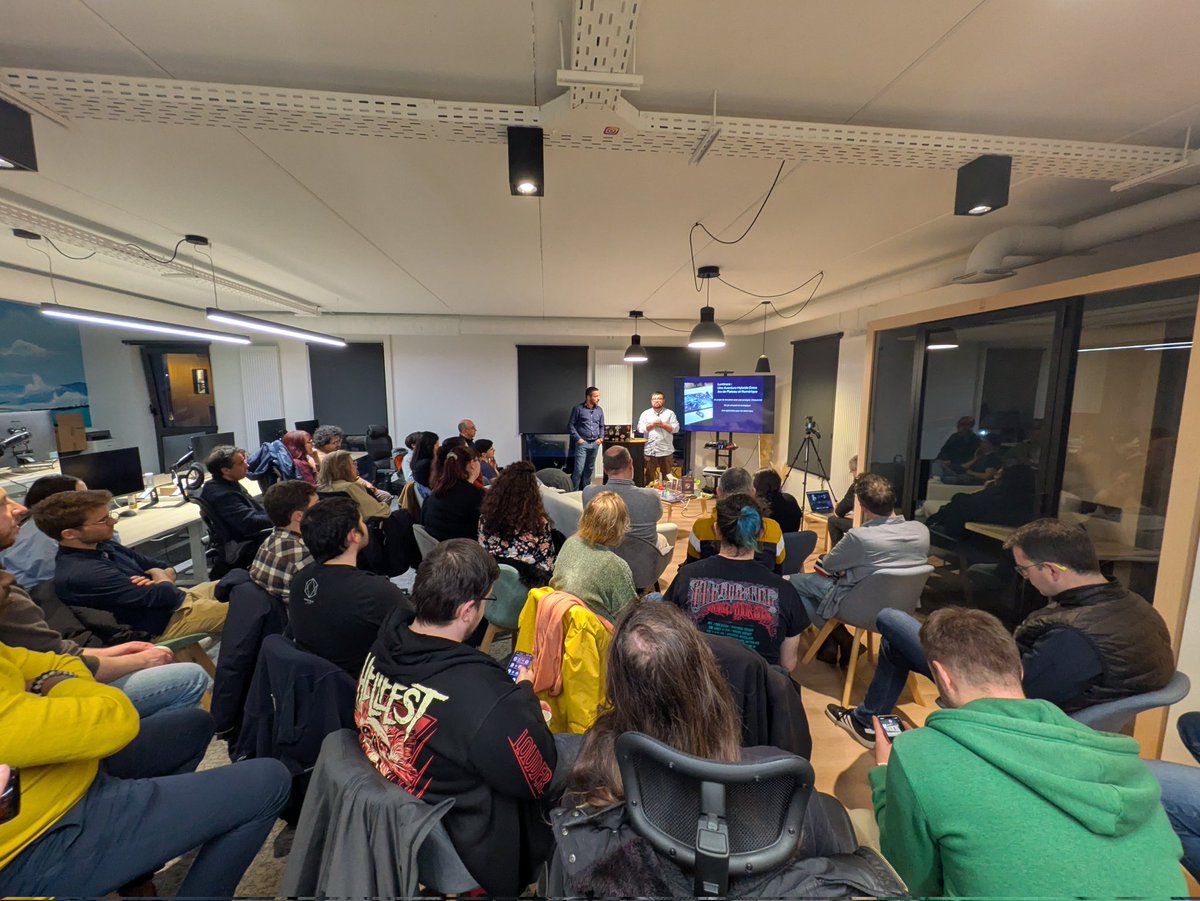 FinistDevs tweet media