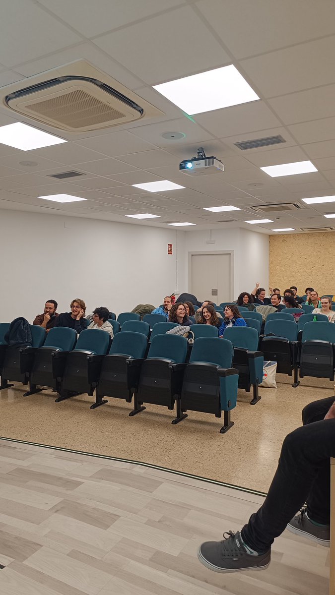 scqjove's tweet photo. Avui estem a la @UABciencies fent un Trivial amb alguns/es de vosaltres!🎉 En breus sabrem els/les guanyadors/es! 🤭🥳🤩 @scq_iec https://t.co/aHcnbAnb8j
