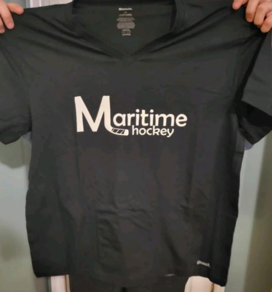 Maritime Hockey (@hockeymaritime) on Twitter photo Giveaway Alert 📢
In honour of the Canada vs US game tonight, we will be doing a Maritime Hockey T-Shirt giveaway 🪅!
(V-Neck, L or XL)
All you have to do is:
1. Follow <a href="/HockeyMaritime/">Maritime Hockey</a>
2. Comment or RT with Comment "Let's Go Canada 🇨🇦"
We will announce the winner after the Giveaway Alert 📢
In honour of the Canada vs US game tonight, we will be doing a Maritime Hockey T-Shirt giveaway 🪅!
(V-Neck, L or XL)
All you have to do is:
1. Follow <a href="/HockeyMaritime/">Maritime Hockey</a>
2. Comment or RT with Comment "Let's Go Canada 🇨🇦"
We will announce the winner after the
