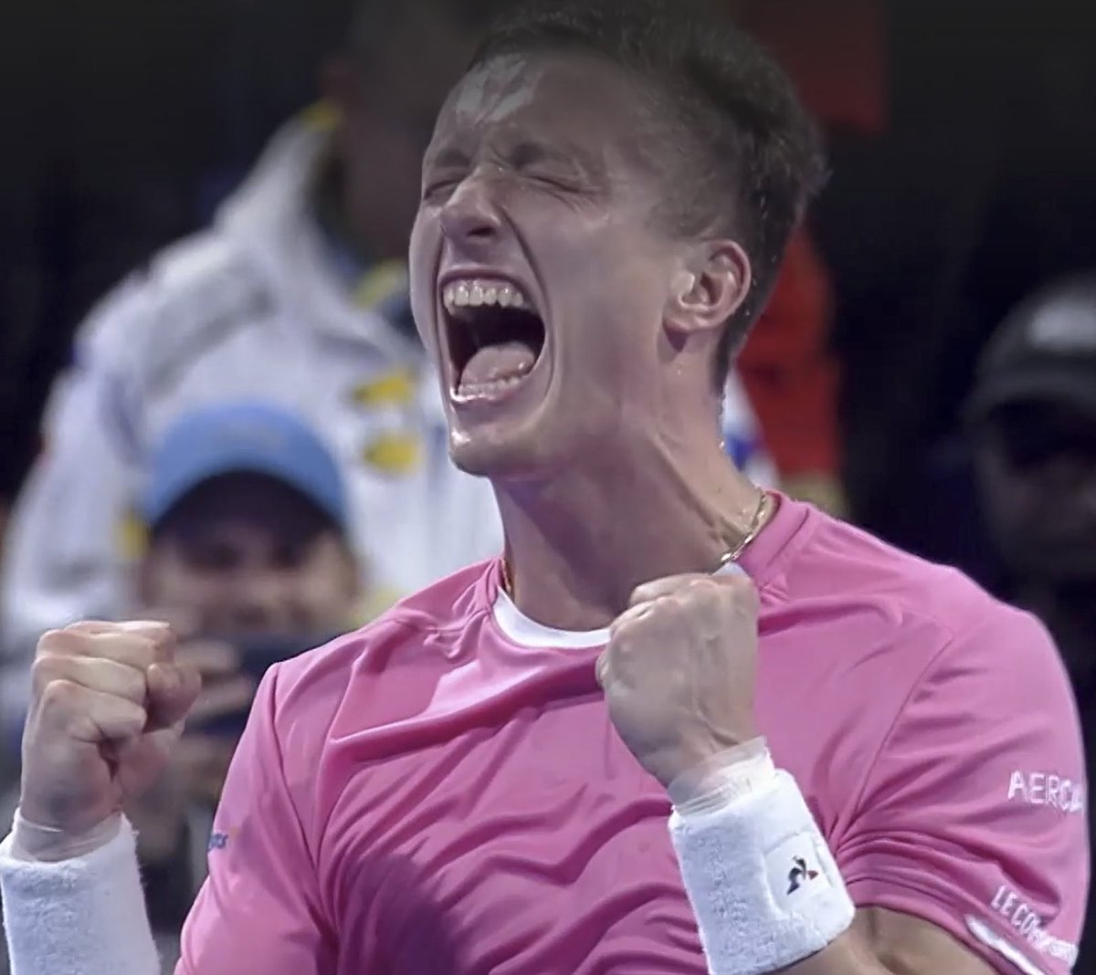 Biggest win of Jiri Lehecka’s career. 

Having an incredible start of the season.

Only one full match lost and it was against Djokovic. 

Easily top 10 material if he stays healthy for 70% of the year.