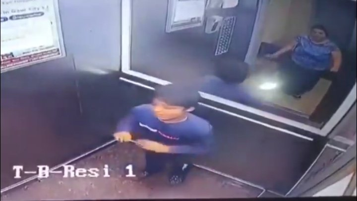 Bhanwar_Ast's tweet image. This is completely disgusting! A child begs in terror, and rather than exhibit basic human decency, the woman resorts to violence? This isn&apos;t irresponsible pet ownership—it&apos;s outright cruelty.

Individuals like this are why good pet owners get vilified. If you can&apos;t even deal…