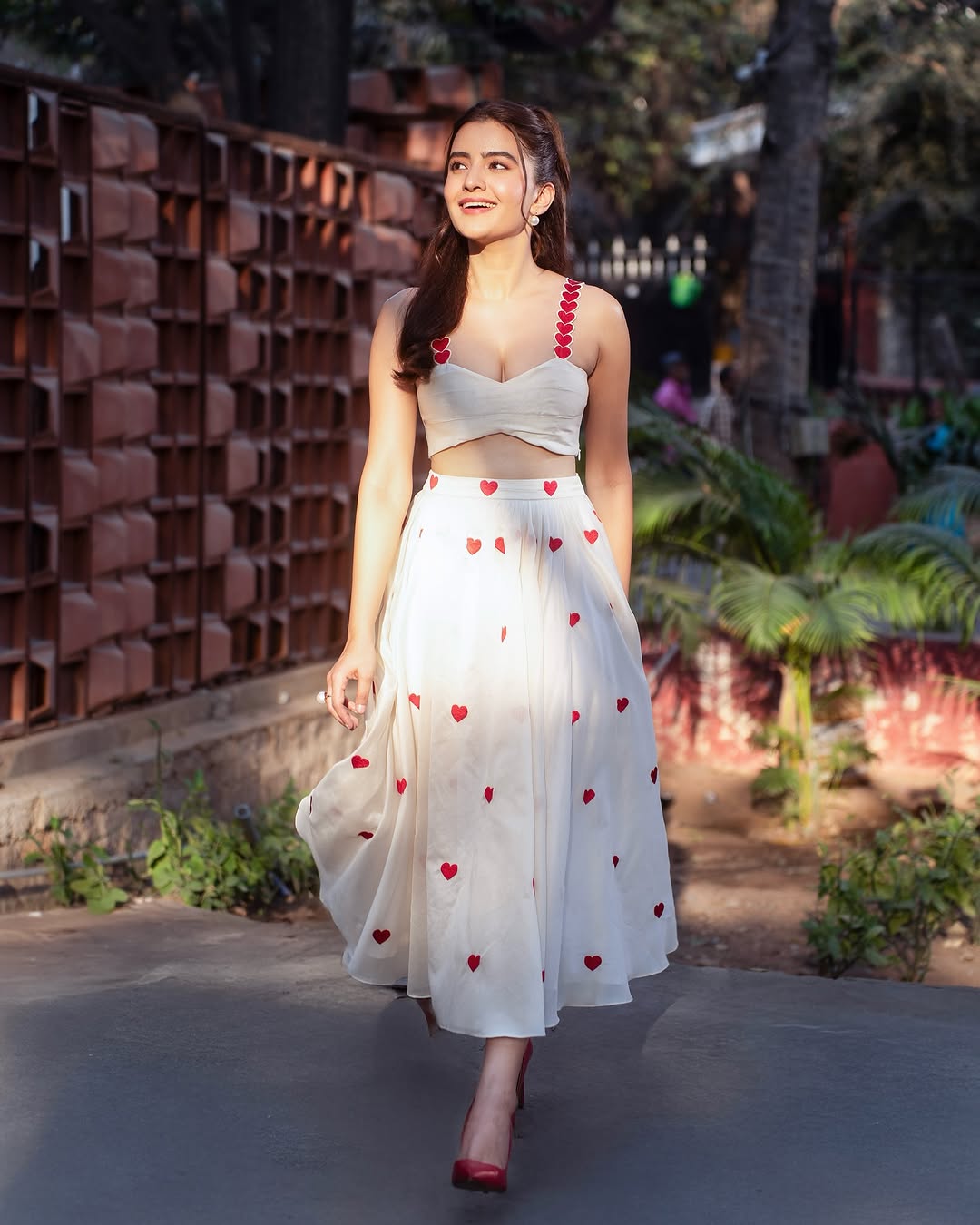 GkPaYa8XYAAbYus?format=jpg&name=large