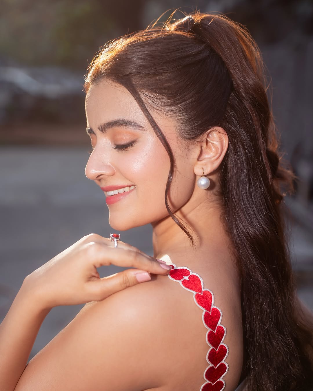 GkPaYbDXQAAXE4Q?format=jpg&name=large