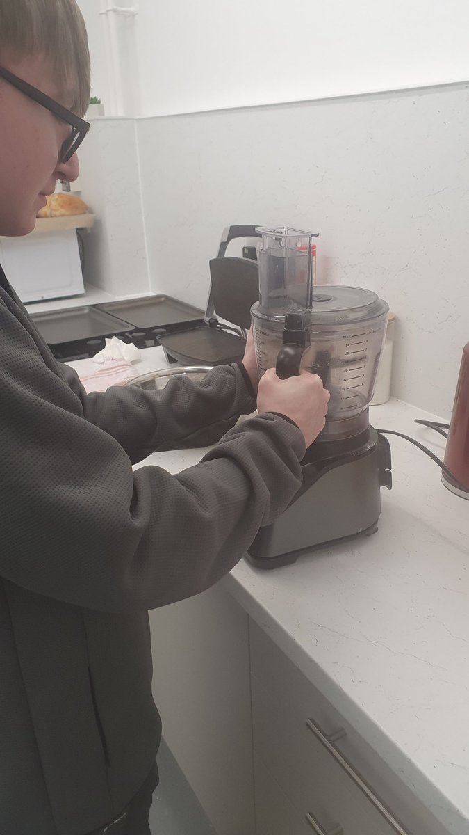 SaskaSouthAyr's tweet image. Cooking up a storm at SASkA this week. We are very proud of our Tiger Bread...how amazing does this look?! 🍞 😋 👩‍🍳 👨‍🍳 
#skillsforlife
#collaborativecooking
#homemadebread