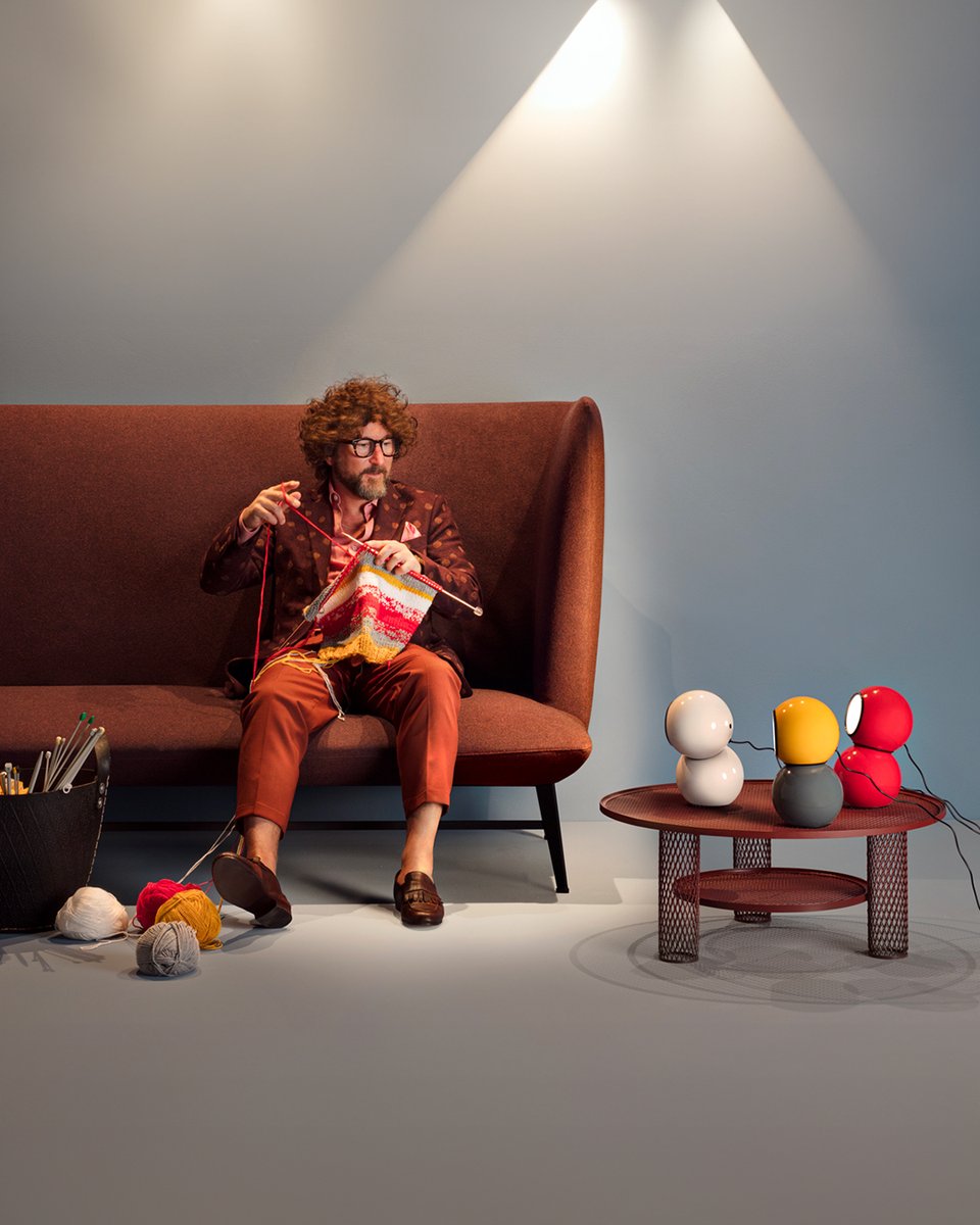 stillucestore's tweet image. Scopri la magia di Gravitino 541 ✨! Un design rivoluzionario dove magneti e movimento si fondono in una lampada unica di #AntonioMacchiCassia per Stilnovo. Scegli il tuo colore! 🟥⬛️🟨 stilluce-store.it/?s=gravitino&amp;amp;p…
#StilluceStore #Stilnovo #OriginalForTheOriginals #ItalianDesigner