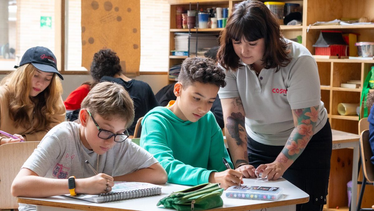 <a href="/CosmoSchools/">Cosmo Schools</a> celebra cinco años de transformación educativa y anuncia becas internacionales

<a href="/Comfama/">Comfama</a>
<a href="/davidescobara/">David Escobar</a> 

ifmnoticias.com/cosmo-schools-…