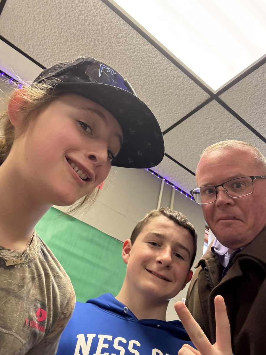 Happy Birthday Selfies <a href="/USD303/">USD 303 - Ness City</a>