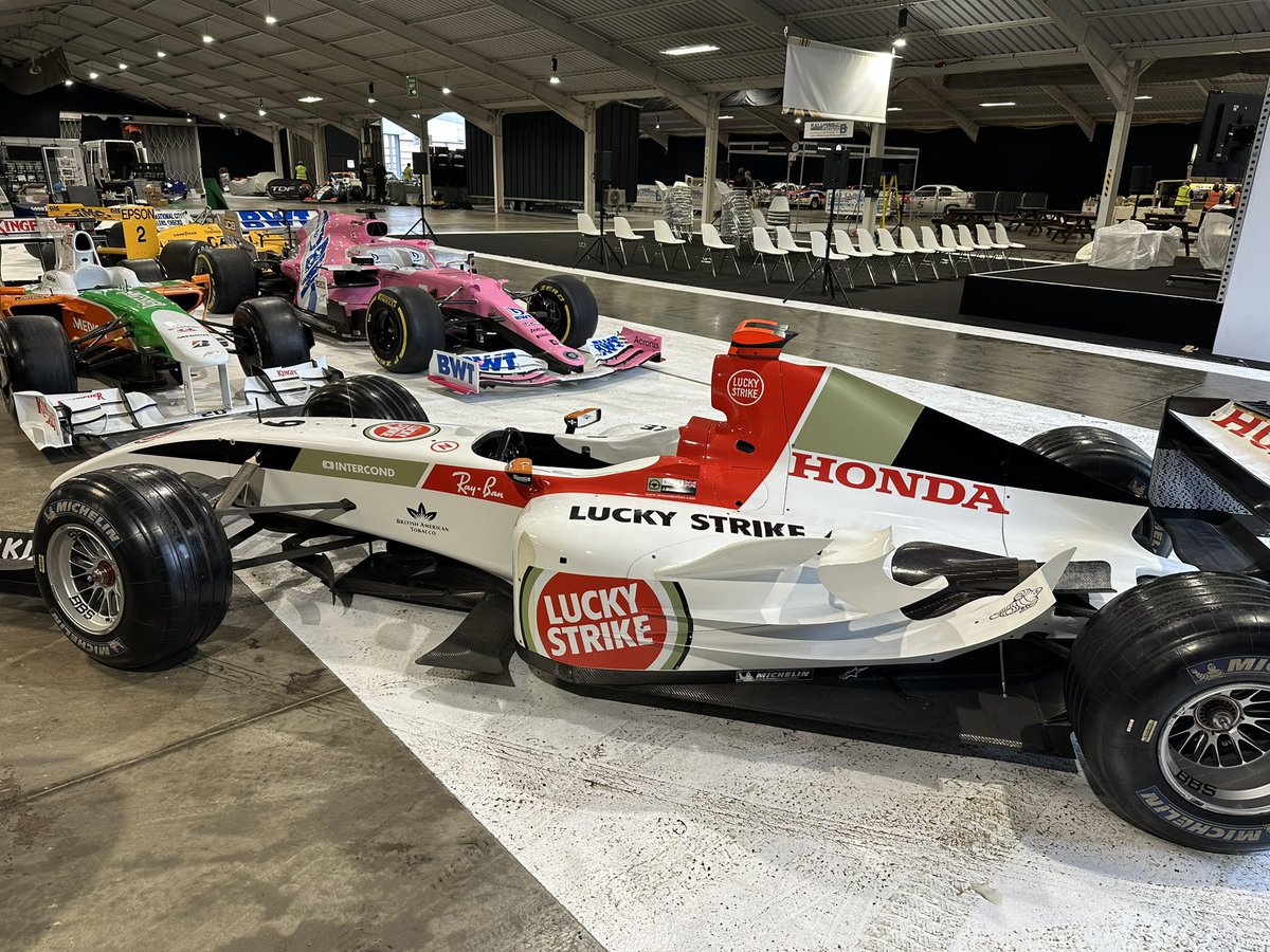 Setup day at Race Retro 👍