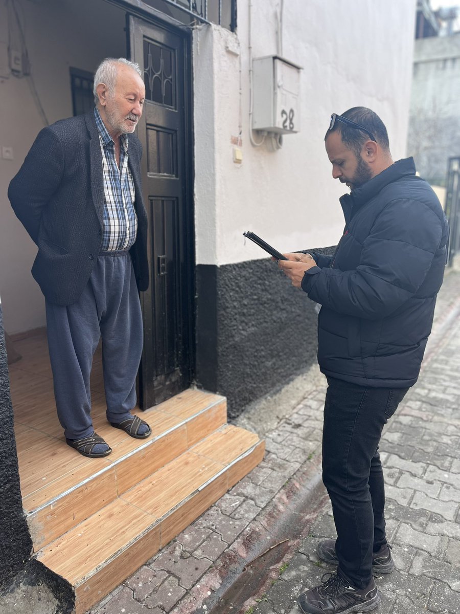 📍 Yunus Emre Mahallesi

Şehircilik Atölyesi Saha Araştırmaları Ekibi olarak Yüreğir İlçemizin Yunus Emre mahallesinde vatandaşlarımızla bir araya gelerek onların ihtiyaçlarını, yerel yönetimden beklentilerini ve mahallelerinin geleceğine dair önerilerini dinliyoruz.