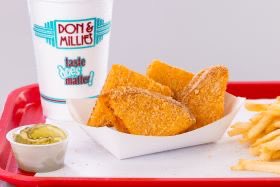 MrC_Mathematics's tweet photo. It was a Friday during Lent.

Watched the first half from Don N Millie's on Saddle Creek &amp; Farnam eating a Cheese Frenchee 

Watched the 2nd half and game winner hitting golf balls at Chili Green's Indoor Driving Range (currently where Tal Anderson baseball field is)

#GoJays https://t.co/5thk9Q0dNV